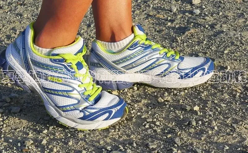 8868体育网页版入口百度营销中心夏季通勤的时尚利器：透气舒适的运动鞋